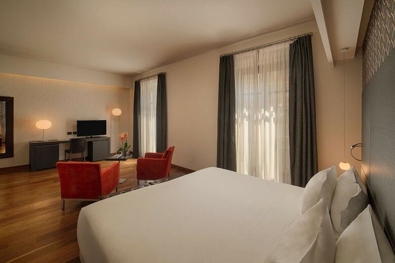 Hotel NH Torino Santo Stefano