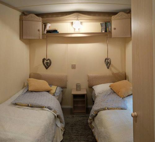 Railway Cottage Caravans No 1