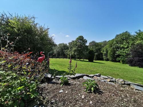Wellstone Cottages - Honeysuckle