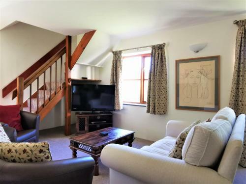 Honeysuckle - 2 Bedroom Cottage - Llanfyrnach