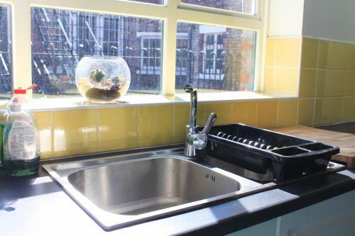 Hostal Renshaw Guest House