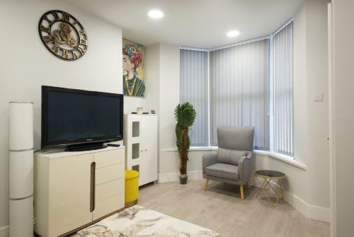 15 Selwyn Street, Luxury House