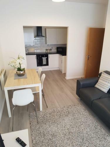 Lynn's Liverpool Apartment