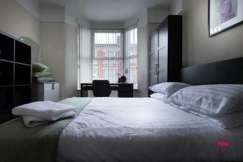 Host Liverpool - Cecil Terrace House