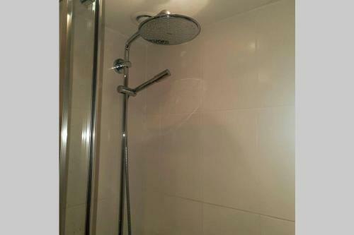 Beautiful Central City Centre Studio Apartment