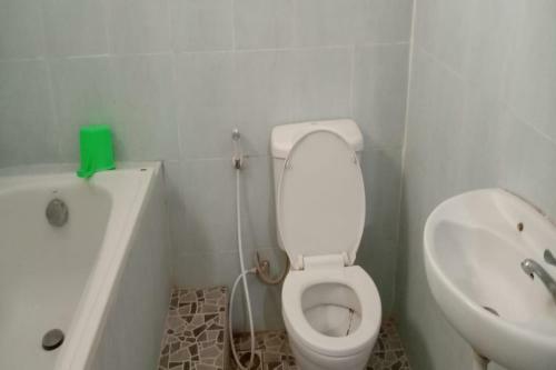 Oyo 90627 Hotel Mutiara