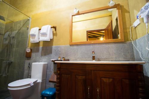 Lake Serenity Boutique Hotel