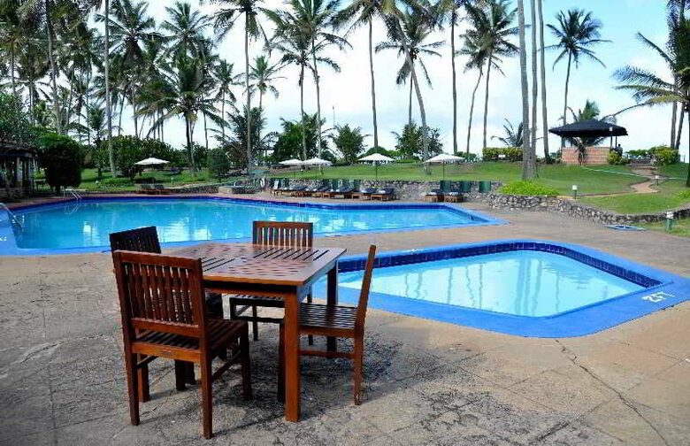 Palm Village Hotel