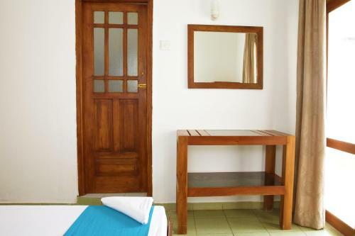 Hostal Beach Inns Holiday Resort