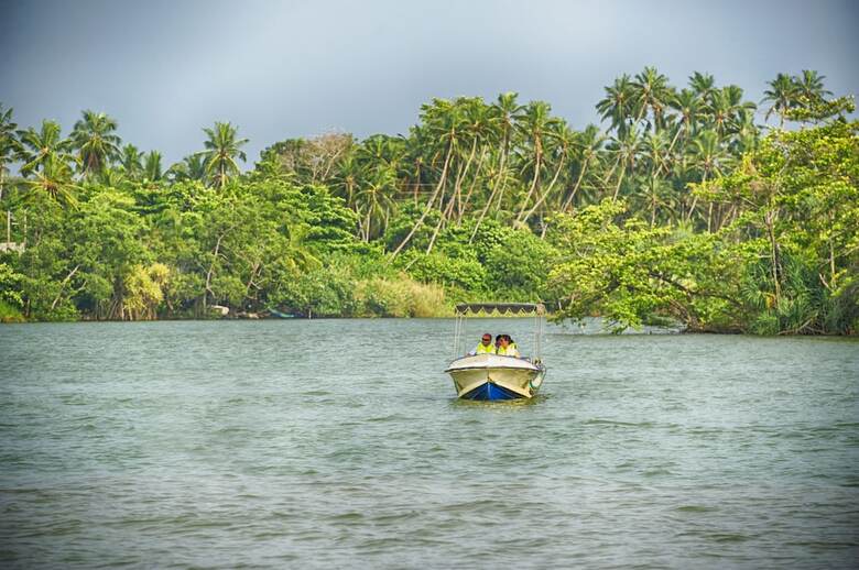 Hotel Avani Kalutara Resort