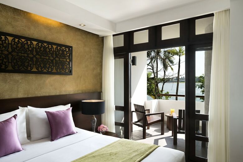 Hotel Avani Kalutara Resort