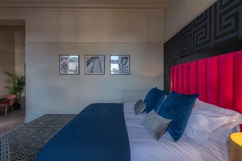 62 Castle Street Hotel