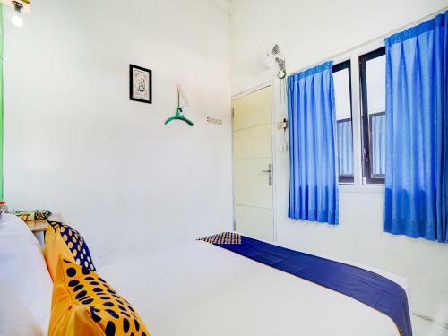 Hotel Spot On 90349 Edotel Tebe Syariah