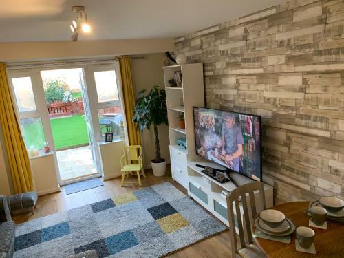 Apartamento Cosy Canalside Home, Train Station, Pizza Oven