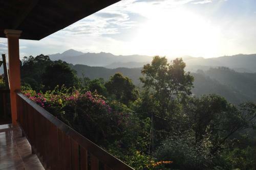 Hotel Sky Green Resort