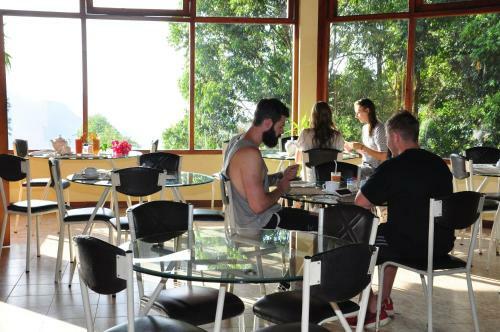 Hotel Sky Green Resort