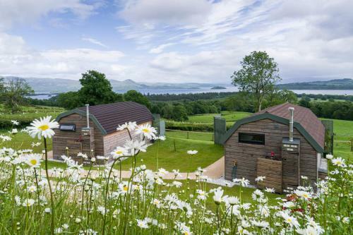 Bonnie Barns - Luxury Glamping With Hot Tubs