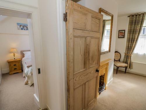 2 Ebor Mews