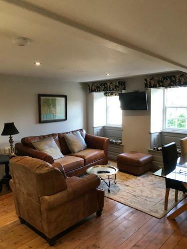 Monmouth House Apartments