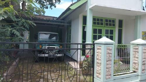 Hostal Kusumawanto Guest House