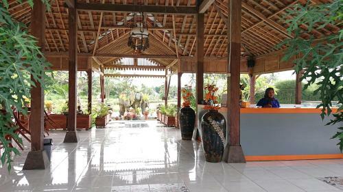 Villa Riverisde Kalijeruk