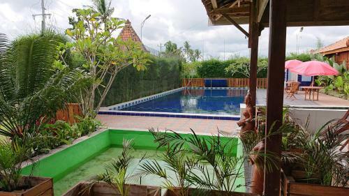 Villa Riverisde Kalijeruk