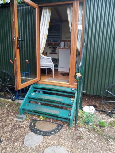 Glamping Malvern Shepherd Hut