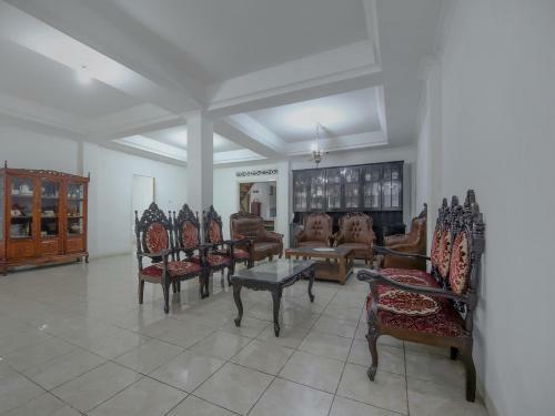 Hotel Vaccinated Staff - Oyo 3242 Penginapan Saa'ada Syariah