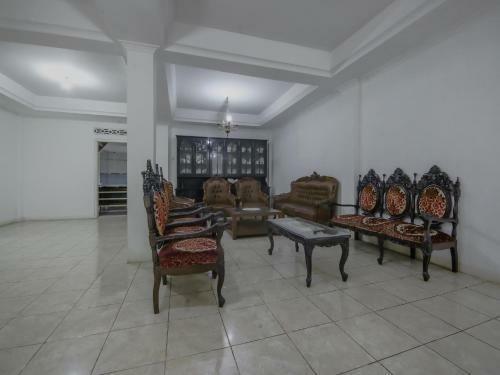 Hotel Vaccinated Staff - Oyo 3242 Penginapan Saa'ada Syariah
