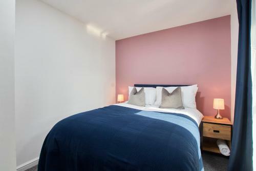 Beautiful 5 Bed House Manchester Sleeps8 Wparking