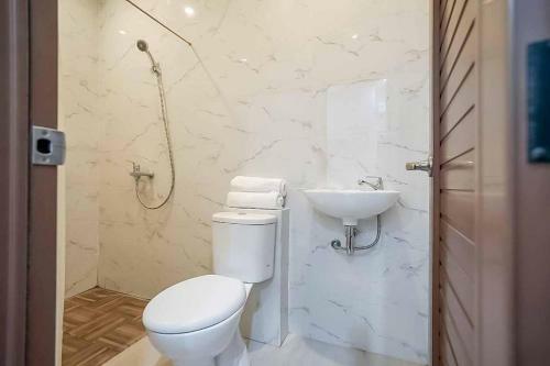 Hotel Reddoorz Plus At Jalan Veteran Palembang