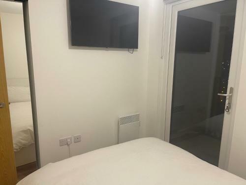 Luxury Apartment Manchester With Balcony Views