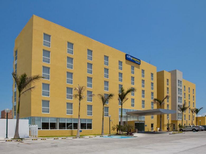 Hotel City Express Paraiso