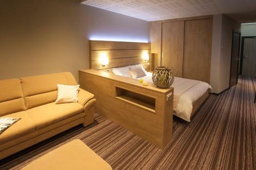 Hotel H�tel Restaurant Les Aliz�s