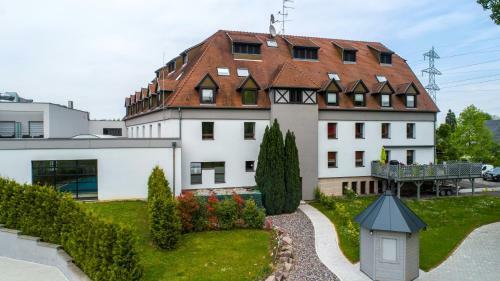 Hotel H�tel Restaurant Les Aliz�s