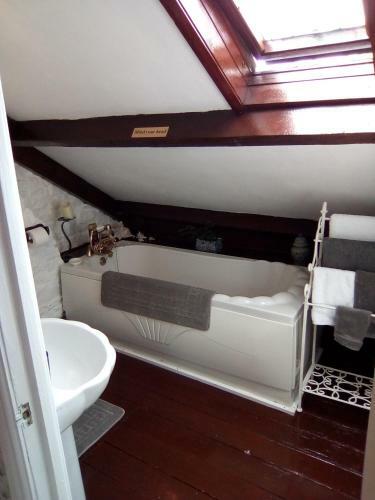 Bed & Breakfast Belvedere House