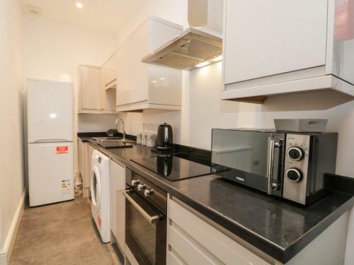 Trinity House Holiday Apartments - Trinity One