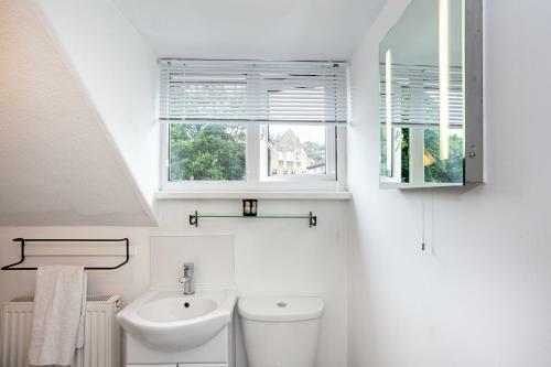 Cosy 2 Bed Apartment - Close To Leeds Centre
