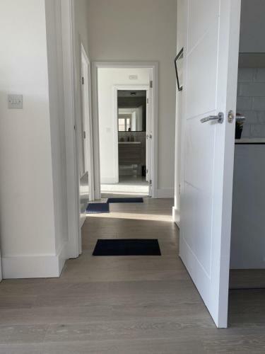 Central Location, Parking, Wi-fi, Modern Apartment