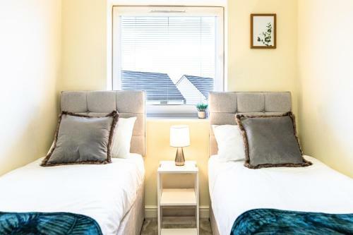 Waterside Lodge By Crew Homes