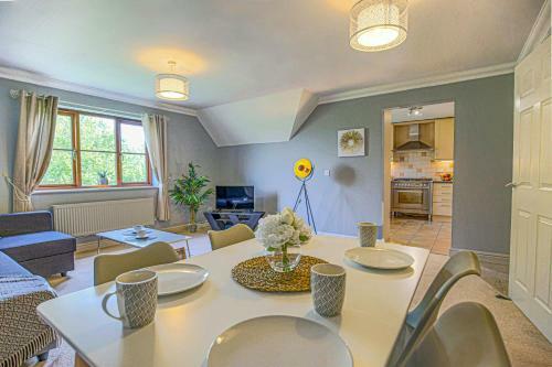 Executive Monkston Apartment By Crew Homes