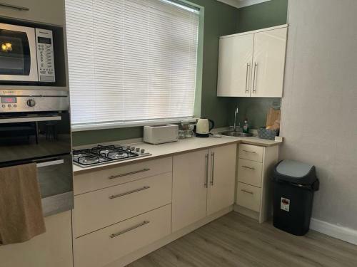 Apartamento Lovley 2 Bedroom House With Free Parking