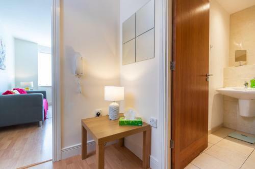 Apartamento Oakstays St James' Gem