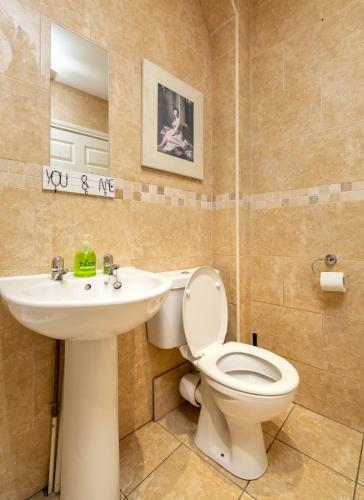 Newcastle City Centre Super Spacious Apartment