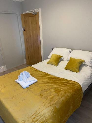 The Grey Town House By Propertri