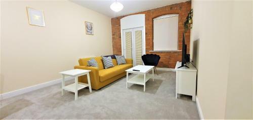 Shakespeare Views - Modern Northampton Apartment