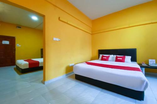 Oyo 90039 Coop Hotel Kangar