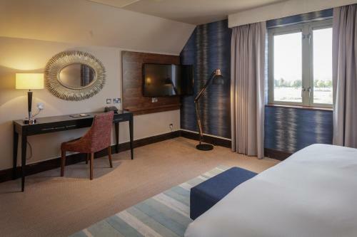 Hotel The Cambridge Belfry - Qhotels