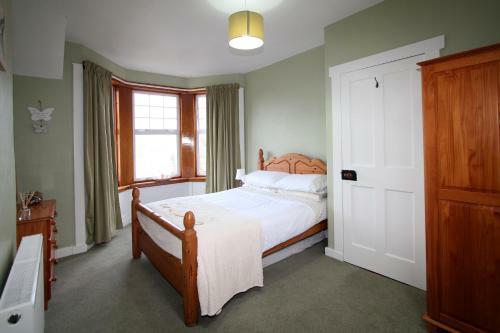 Three Bedroom Holiday House In Oban