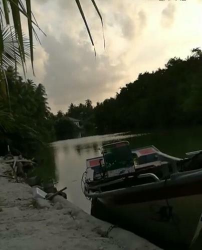 Bed & Breakfast Kakjah Riverside Homestay